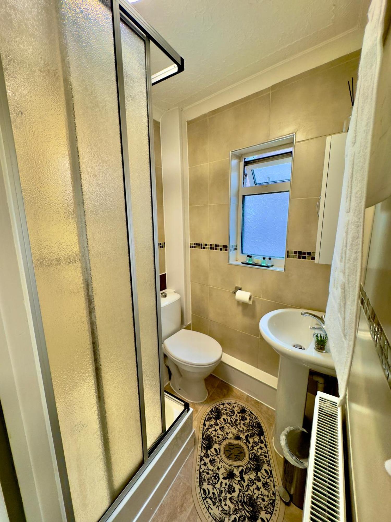 Coastal Park Accommodation Llanelli Ngoại thất bức ảnh