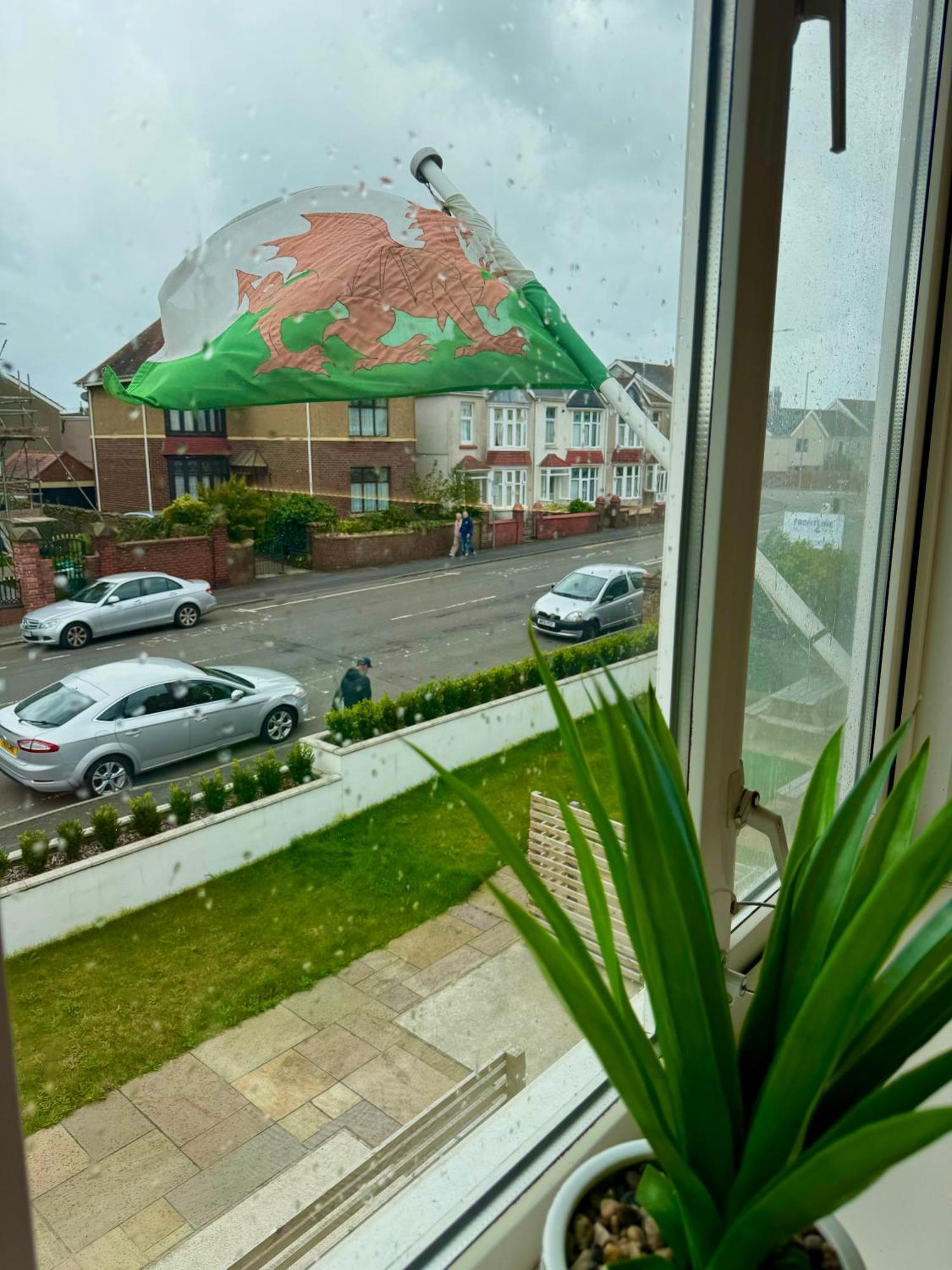 Coastal Park Accommodation Llanelli Ngoại thất bức ảnh