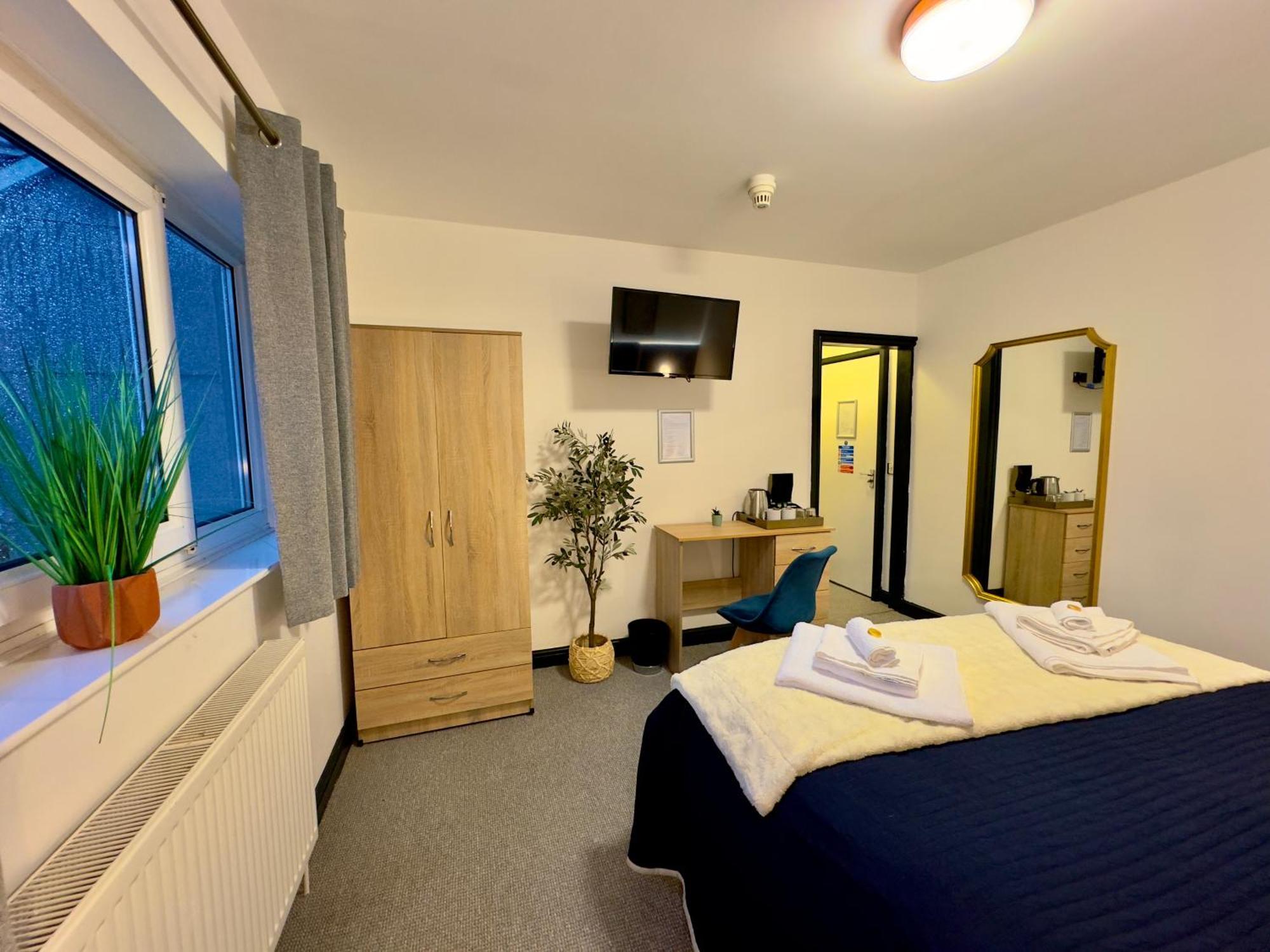 Coastal Park Accommodation Llanelli Ngoại thất bức ảnh